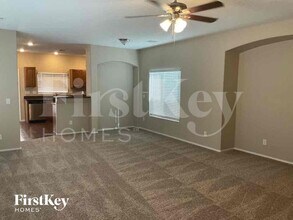 5134 Tunnel Falls Dr in Las Vegas, NV - Building Photo - Building Photo