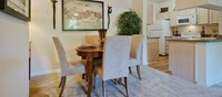 Building Photo - Colonial Grand at Beverly Crest Apartments in Charlotte, North Carolina