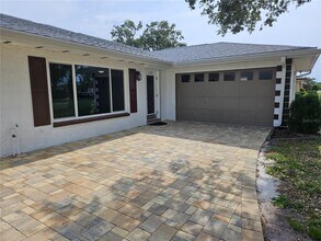 1508 Flamingo Ln in Sun City Center, FL - Building Photo - Building Photo