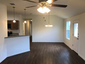 5708 Lariat Ct, Unit #B in Killeen, TX - Building Photo - Building Photo