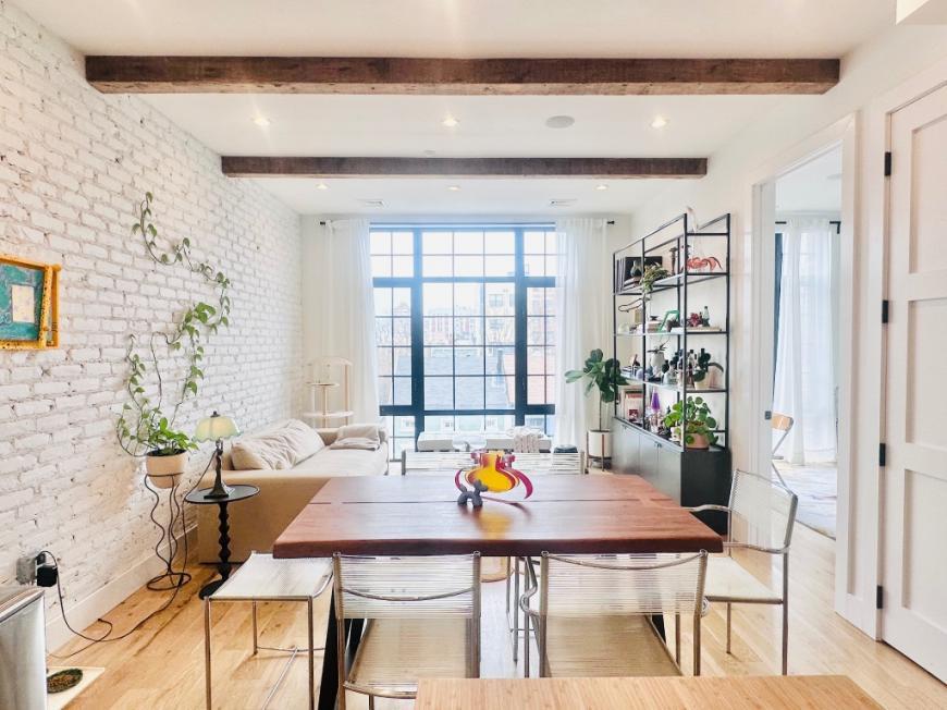 42 Devoe St in Brooklyn, NY - Building Photo