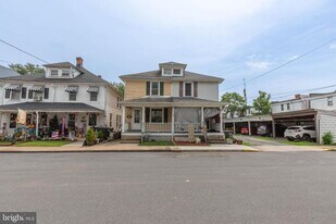 124 S Kentucky Ave in Martinsburg, WV - Building Photo