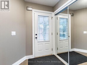 34 Niagara Pl in Brampton, ON - Building Photo - Building Photo