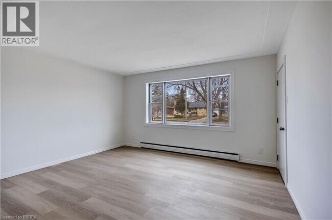 1887-1889 WAVELL Street in London, ON - Building Photo - Building Photo