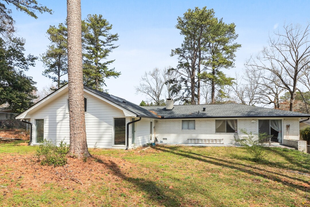 2183 Aldah Dr in Tucker, GA - Building Photo