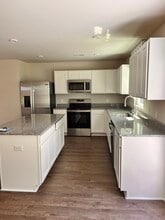 1017 Sharron Creek Dr in South Brunswick, NC - Foto de edificio - Building Photo