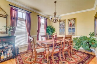 10711 Weir Way in Alpharetta, GA - Foto de edificio - Building Photo