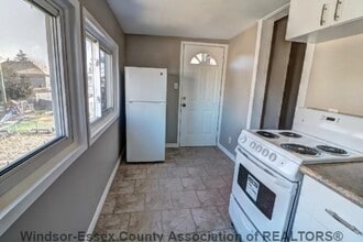 266 Belleview Ave in Windsor, ON - Building Photo - Building Photo
