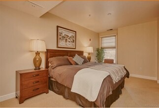 1630 N Clarkson St, Unit 514 in Denver, CO - Building Photo - Building Photo