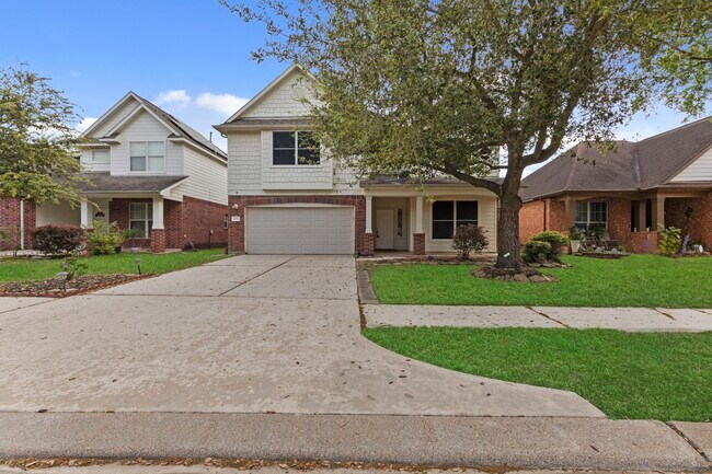 property at 4914 Trailing Clover Ct