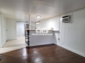 1056 Regent St SW in Atlanta, GA - Building Photo - Building Photo