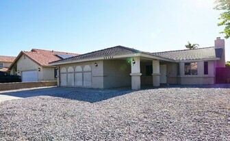 68295 Risueno Rd in Cathedral City, CA - Building Photo
