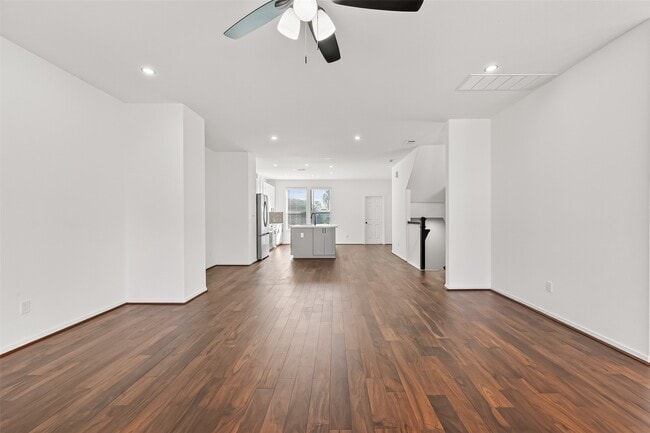 property at 10949 Cannes Memorial Dr