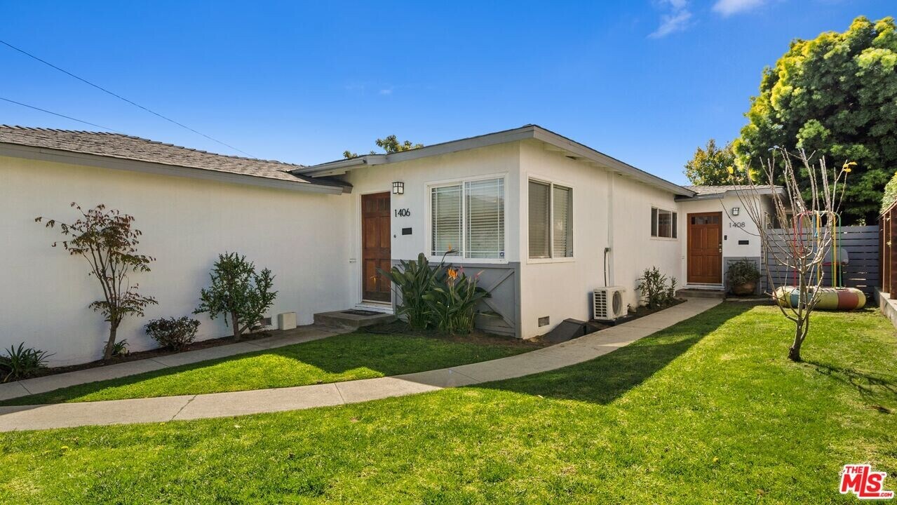 1406 17th St in Manhattan Beach, CA - Building Photo