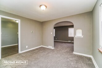 5728 Brinley Dr in Verona, PA - Building Photo - Building Photo