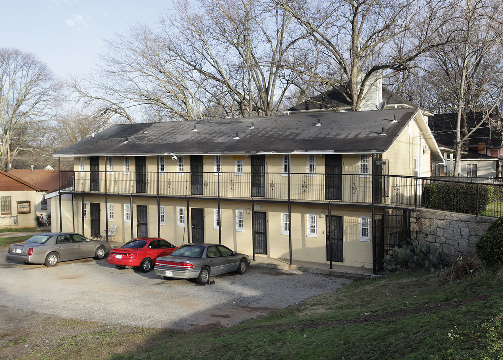 1181 SW Garibaldi St in Atlanta, GA - Building Photo