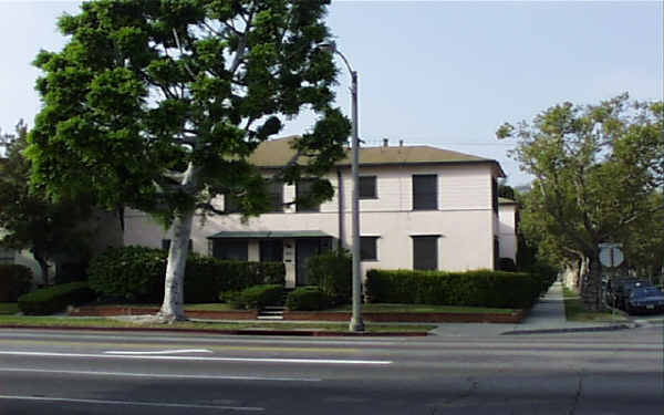 9401 W Olympic Blvd in Beverly Hills, CA - Building Photo