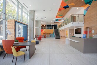 The Grad- Student-by the bed leasing in San Jose, CA - Foto de edificio - Interior Photo