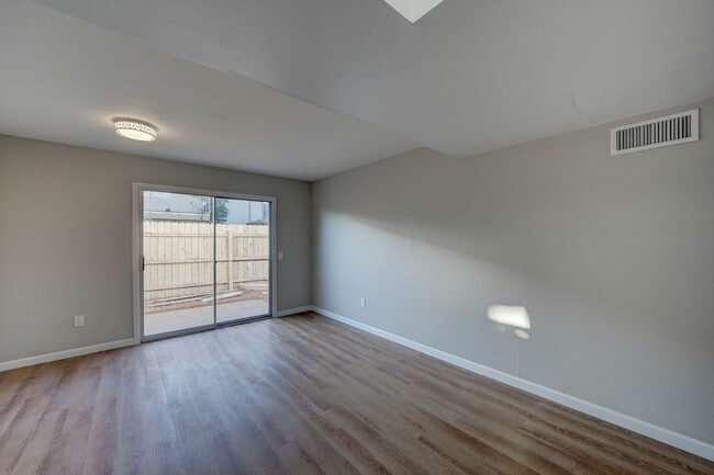 5301 W Campbell Ave, Unit 2 in Phoenix, AZ - Building Photo - Building Photo