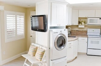 8155 Camino Del Oro in San Diego, CA - Building Photo - Building Photo