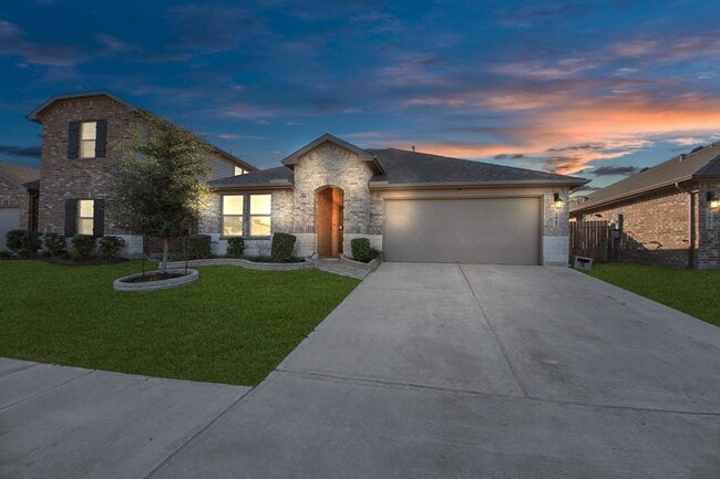 property at 3947 Country Club Dr