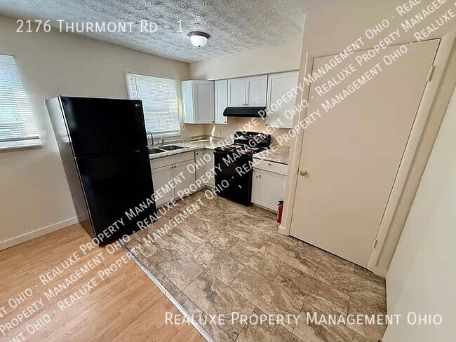 2176 Thurmont Rd in Akron, OH - Building Photo - Building Photo