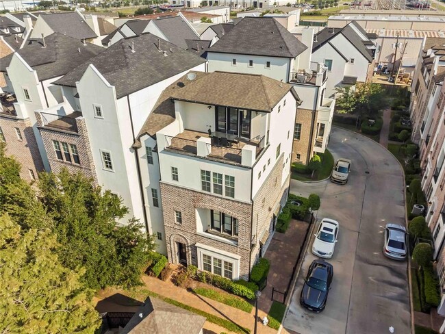 9602 Fannin St in Houston, TX - Foto de edificio - Building Photo