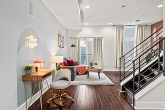 826 N Broad St in Philadelphia, PA - Building Photo - Building Photo