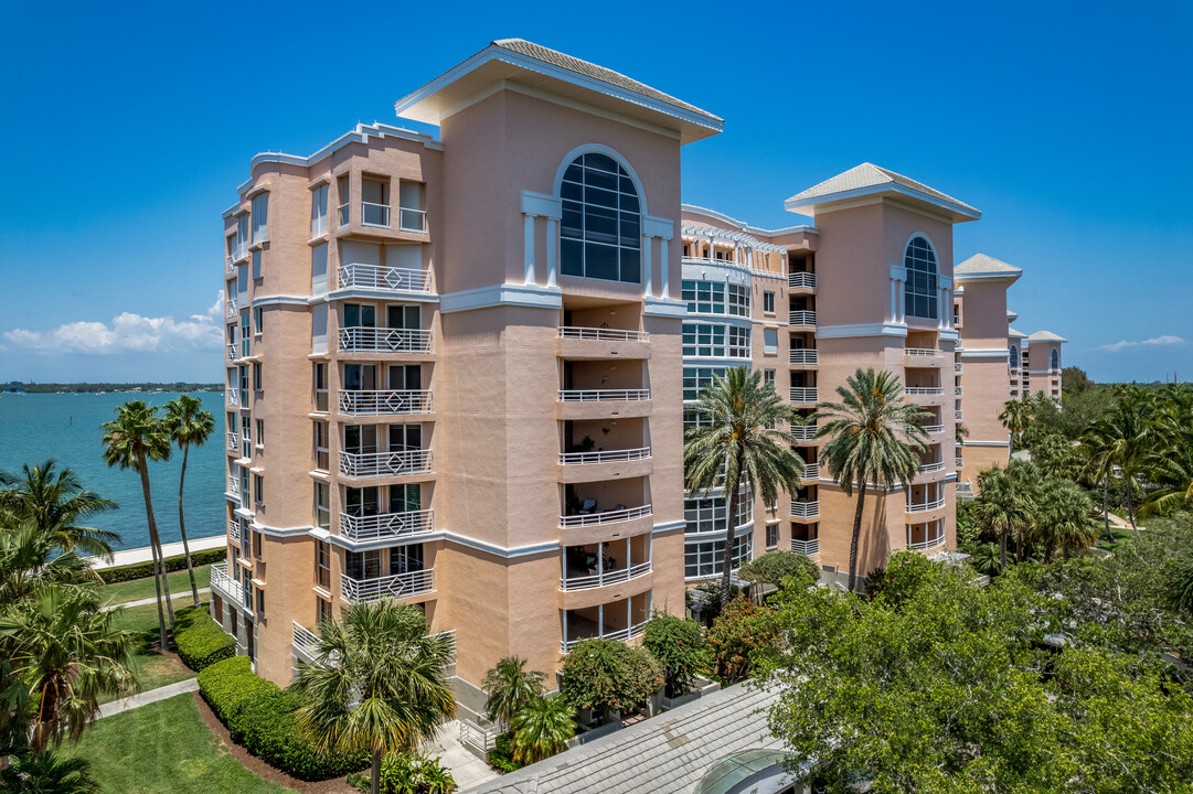 Bacopa Bay Tortuga Building in St. Petersburg, FL - Building Photo