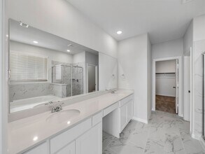607 Metallic Tree Ln in Van Alstyne, TX - Building Photo - Building Photo