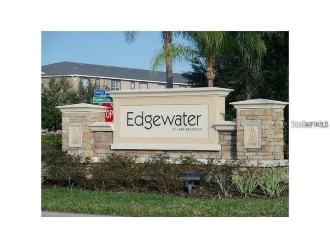 1531 Water Terrace Ln in Brandon, FL - Building Photo - Building Photo