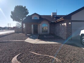 3401 Rising Sun St in El Paso, TX - Building Photo