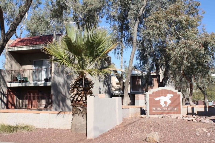 2826 E Marconi Ave in Phoenix, AZ - Foto de edificio