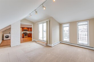 551 Fire Island Ave in Babylon, NY - Foto de edificio - Building Photo