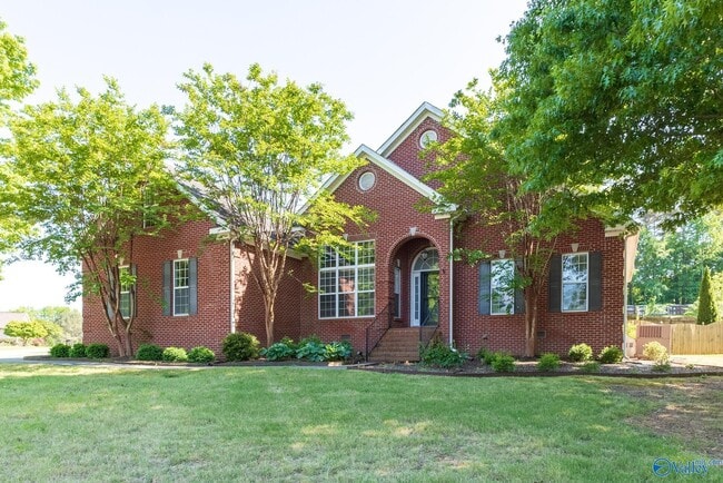 4404 Hidden Lake Dr SE in Owens Cross Roads, AL - Building Photo - Building Photo