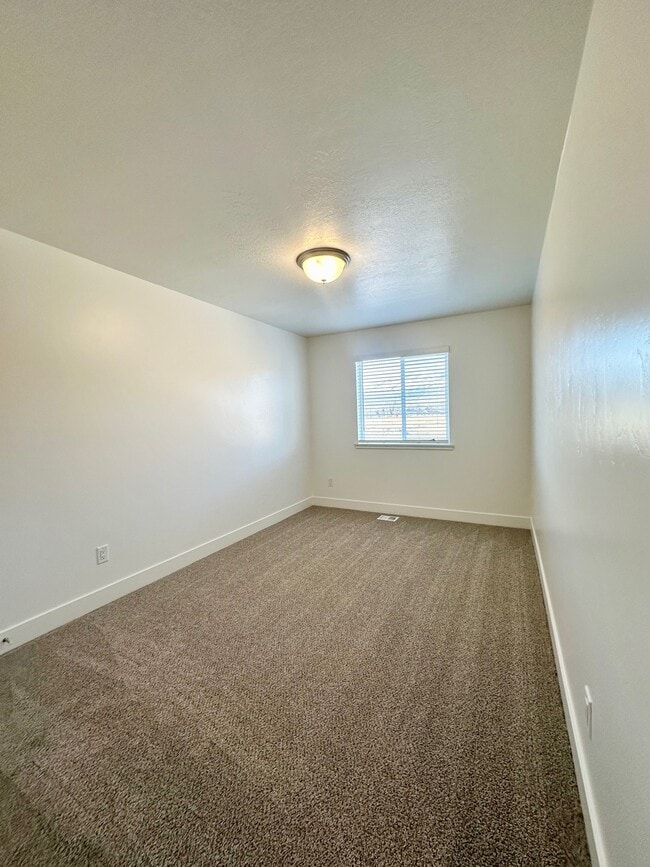 3400 3410 S in Nibley, UT - Building Photo - Building Photo