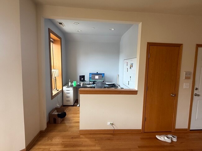 2418 N Western Ave in Chicago, IL - Building Photo - Building Photo