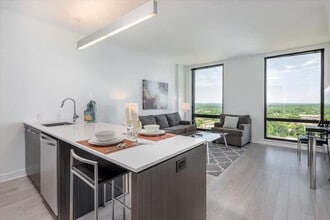 11850 Freedom Dr in Reston, VA - Building Photo - Building Photo