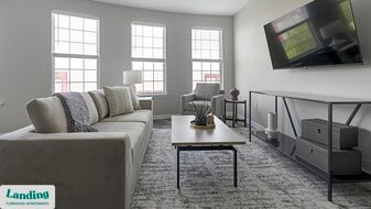 302 Constitution Ave in Bayonne, NJ - Building Photo