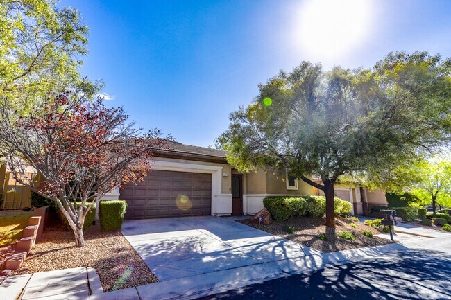 27 Gladewater Dr in Henderson, NV - Building Photo - Building Photo