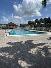 8248 NW 195th Terrace in Hialeah, FL - Building Photo - Building Photo