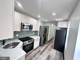 2539 N Marshall St in Philadelphia, PA - Building Photo