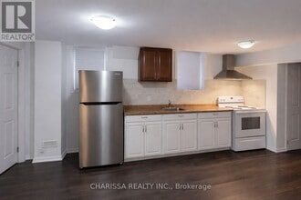 95 Baffin Cres in Brampton, ON - Building Photo - Building Photo