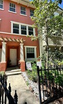 750 Millbrae Ct in West Palm Beach, FL - Building Photo