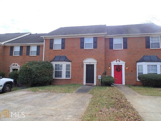 1522 Paces Ferry N Dr SE in Smyrna, GA - Building Photo - Building Photo