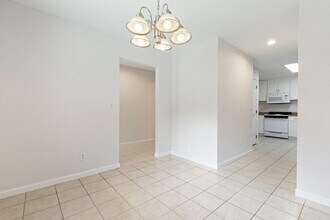 2 Larissa Ln in Thornwood, NY - Building Photo - Building Photo