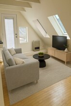 8 Durham St, Unit 3 in Somerville, MA - Building Photo - Building Photo