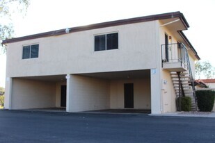 756 E Joan D Arc in Phoenix, AZ - Building Photo