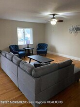 109 Washington Ave in Point Pleasant Beach, NJ - Foto de edificio - Building Photo