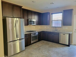 3940 Zodiacal Light St in Las Vegas, NV - Foto de edificio - Building Photo